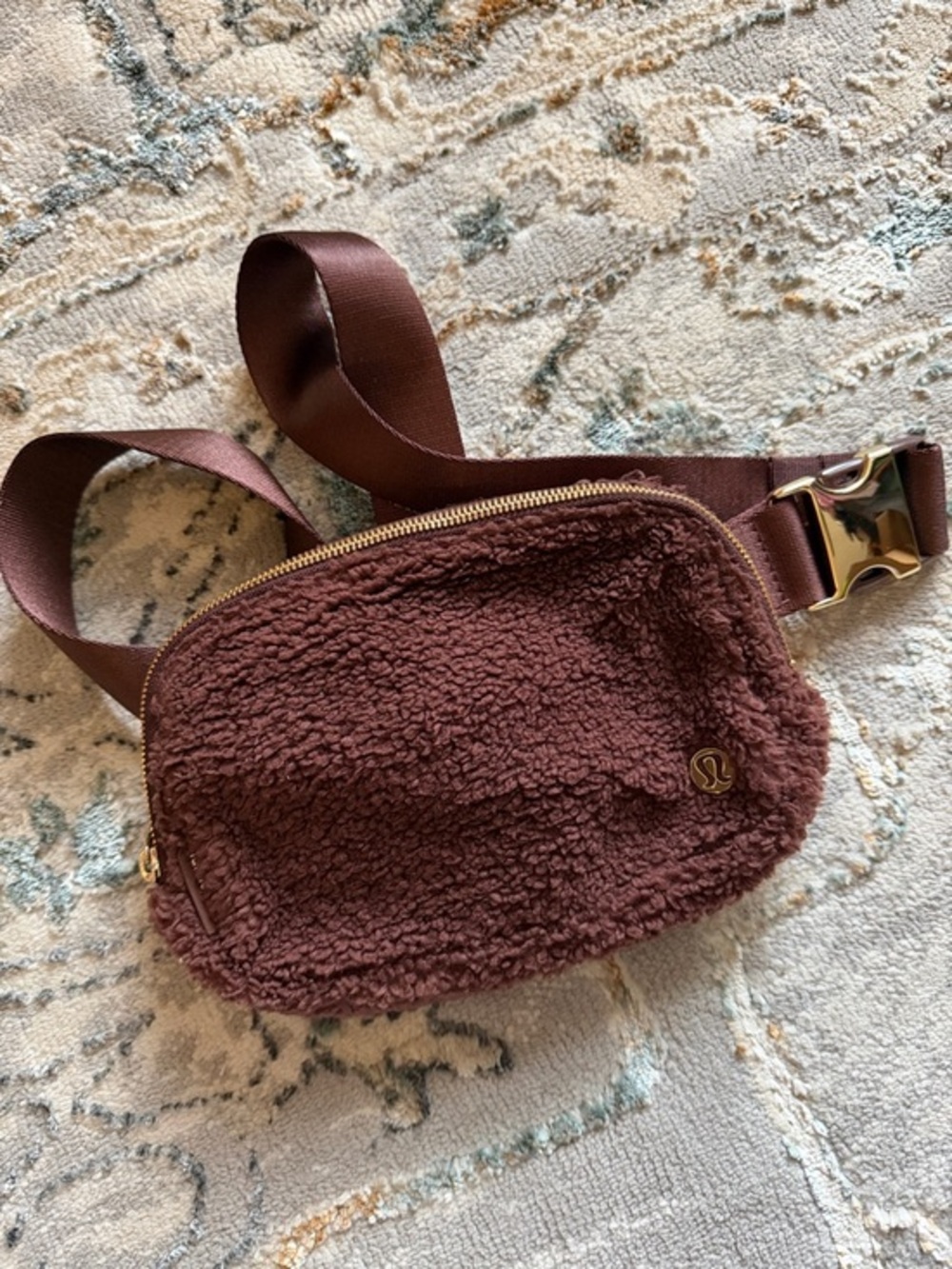 Lululemon everywhere sherpa belt bag 1L